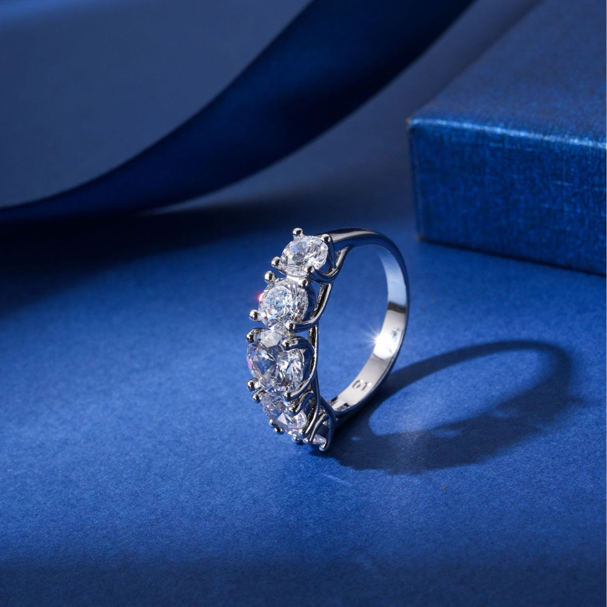 Light-luxury Moissanite Ring For Women Niche Design